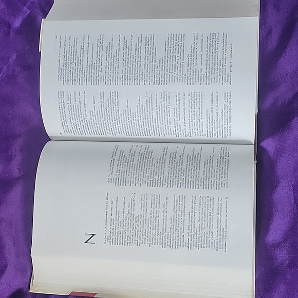 Spanish and English Dictionary - Picture 5 of 6